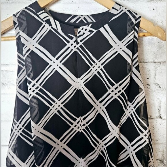 Banana Republic Chiffon Black and Grey Dress Zipper in the Front - Picture 4 of 10